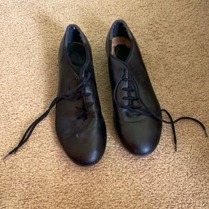 Black Tap Shoes (Size 7)